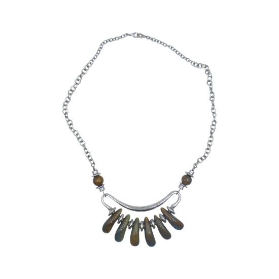 Κολιέ με χάντρες και διακοσμητικές πέτρες ()