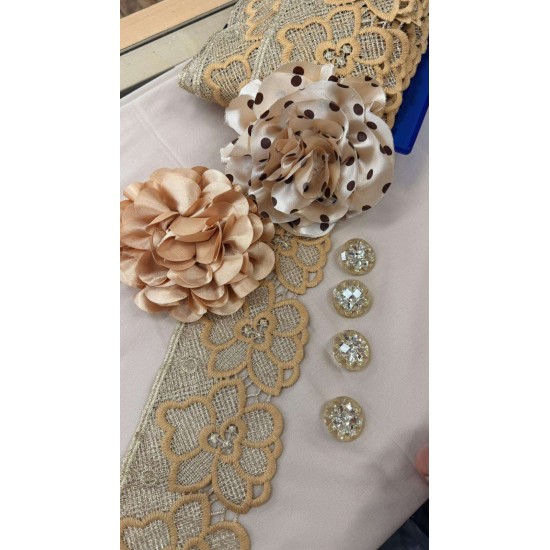 Κουμπί διάφανο με διακοσμητικές πέτρες σε σχήμα λουλούδι 2,5 cm  ()