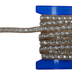 Τρέσα θερμοκολλητική με πε΄ρλες,στράς και αλυσιδάκι 1,5 cm