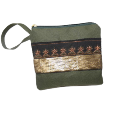 Tσαντάκι απο αδιαβροχοποιημένο ύφασμα λαδι στυλ μποχο 5x6 cm