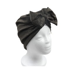 Τυρμπάν λαδί με υφή κροκόδειλο και φιόγκο