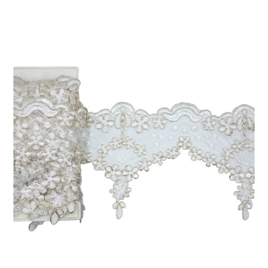 Δαντέλα γαλλική σαντιγί εκρού με χρυσό ()