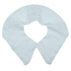 Γιακάς σε λευκό χρώμα