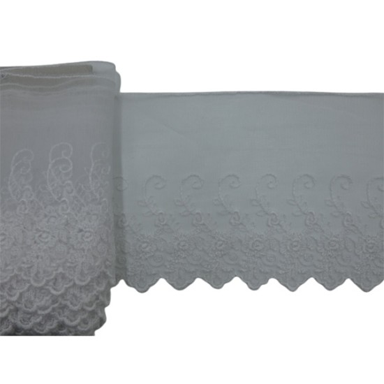 Δαντέλα σαντιγί  κεντημένη στο τελείωμα 13cm ()