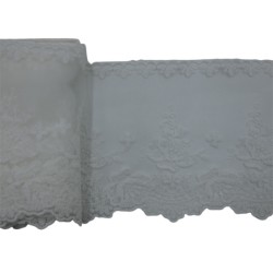 Δαντέλα σαντιγί υπόλευκη 14 cm 