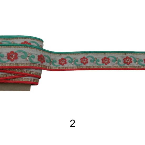 Τρέσα μπόχο με κεντημένα λουλούδια και χρυσοκλωστή 5,5 cm (100085)