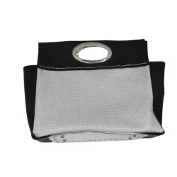 Τσάντα από μαύρο δέρμα και ασημί δερματίνη με χερούλια χειρός με εσωτερικά τσεπάκια και πάτο 30 x 36 cm