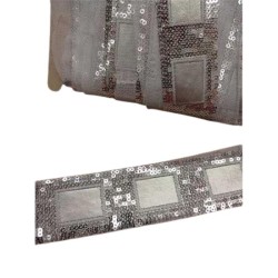 τρεσα με κεντημένες παγιέτες  πάνω σε τούλι 7cm