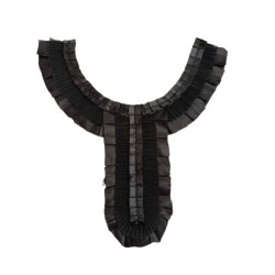 Σατέν ραφτό μοτίφ