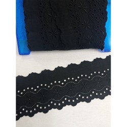 Δαντέλα μπροντερί  7.5 cm 