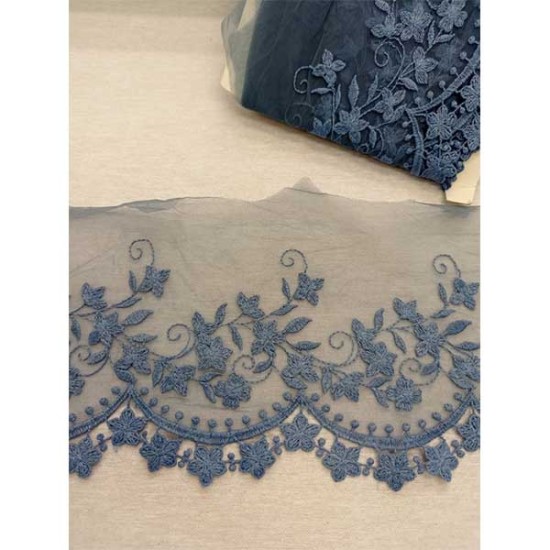 Δαντέλα οργαντίνα  με κέντημα Φ 10cm ()