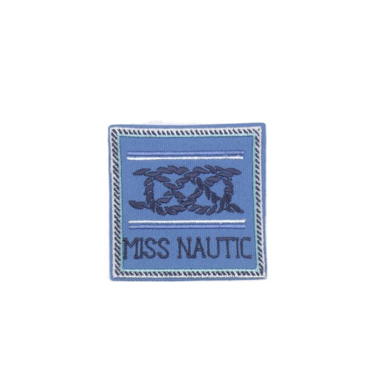 Θερμοκολλητικό μοτίφ ''Miss Nautic'' 6 X 6 cm ()