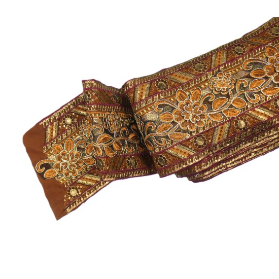 ΤΡΕΣΑ ΚΑΦΕ ΜΕ ΛΟΥΛΟΥΔΙΑ ()